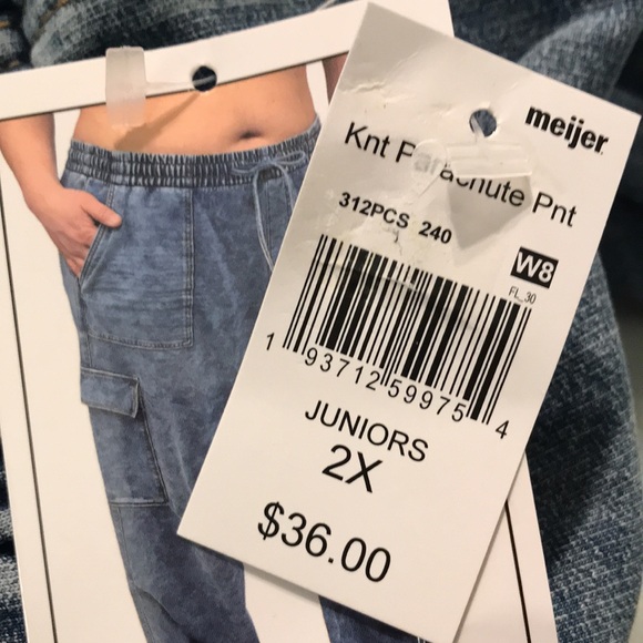 Women’s Blue Knit Cargo Pants with slightly bootcut - Picture 7 of 7